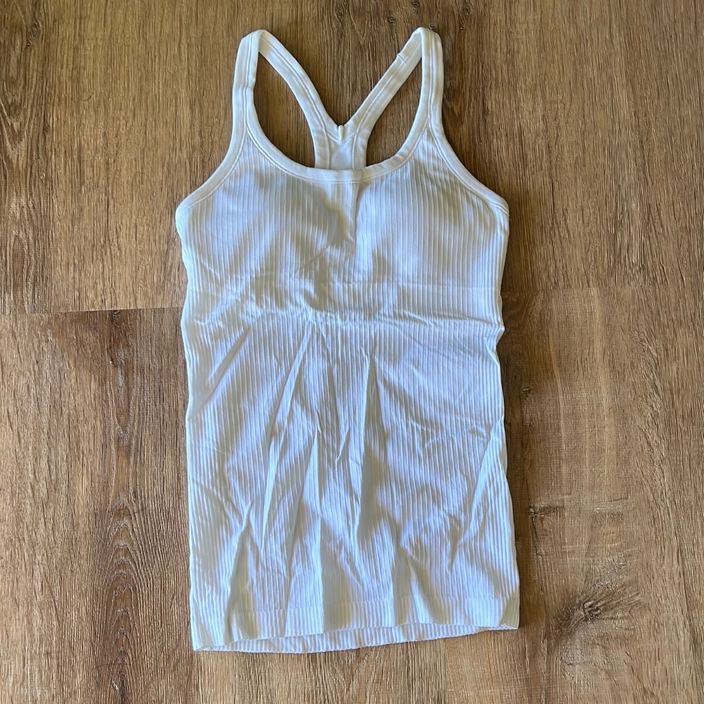 Lululemon ebb to street tank